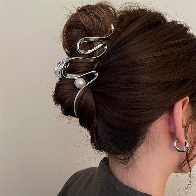 SOHO Sania Hair Claw - Silver - Hair Accessories