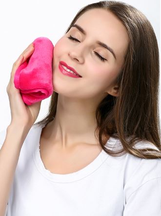 Makeup Eraser / Remover Cloth - Easily removes all your makeup - Pink - Fashiongirl