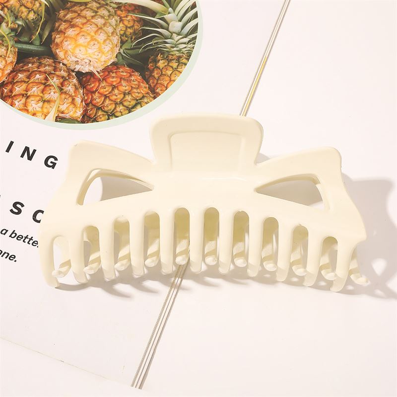 SOHO Astrid Hair Claw - White - Hair Accessories