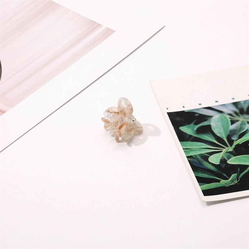 SOHO Hara Mini Hair Claw - Clay - Hair Accessories