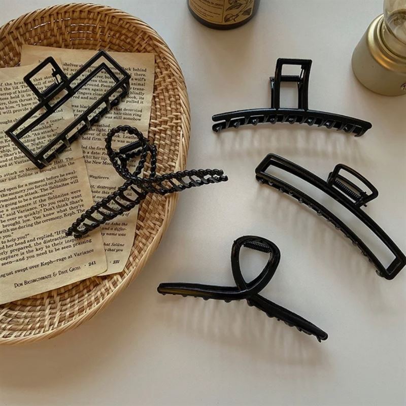 SOHO Iva Metal Hair Claw - Black - Hair Accessories