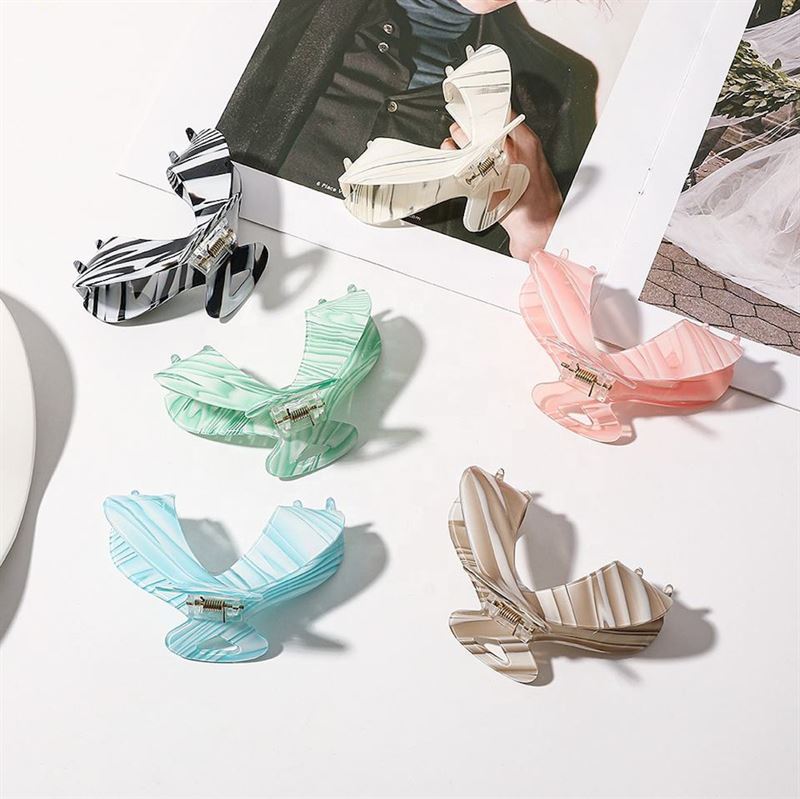 SOHO Malou Hair Claw - Green - Hair Accessories